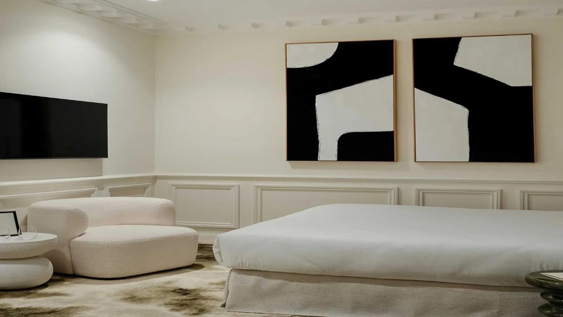Apartament Leon Hotel-Pigalle Suite-01-Prm Paryż