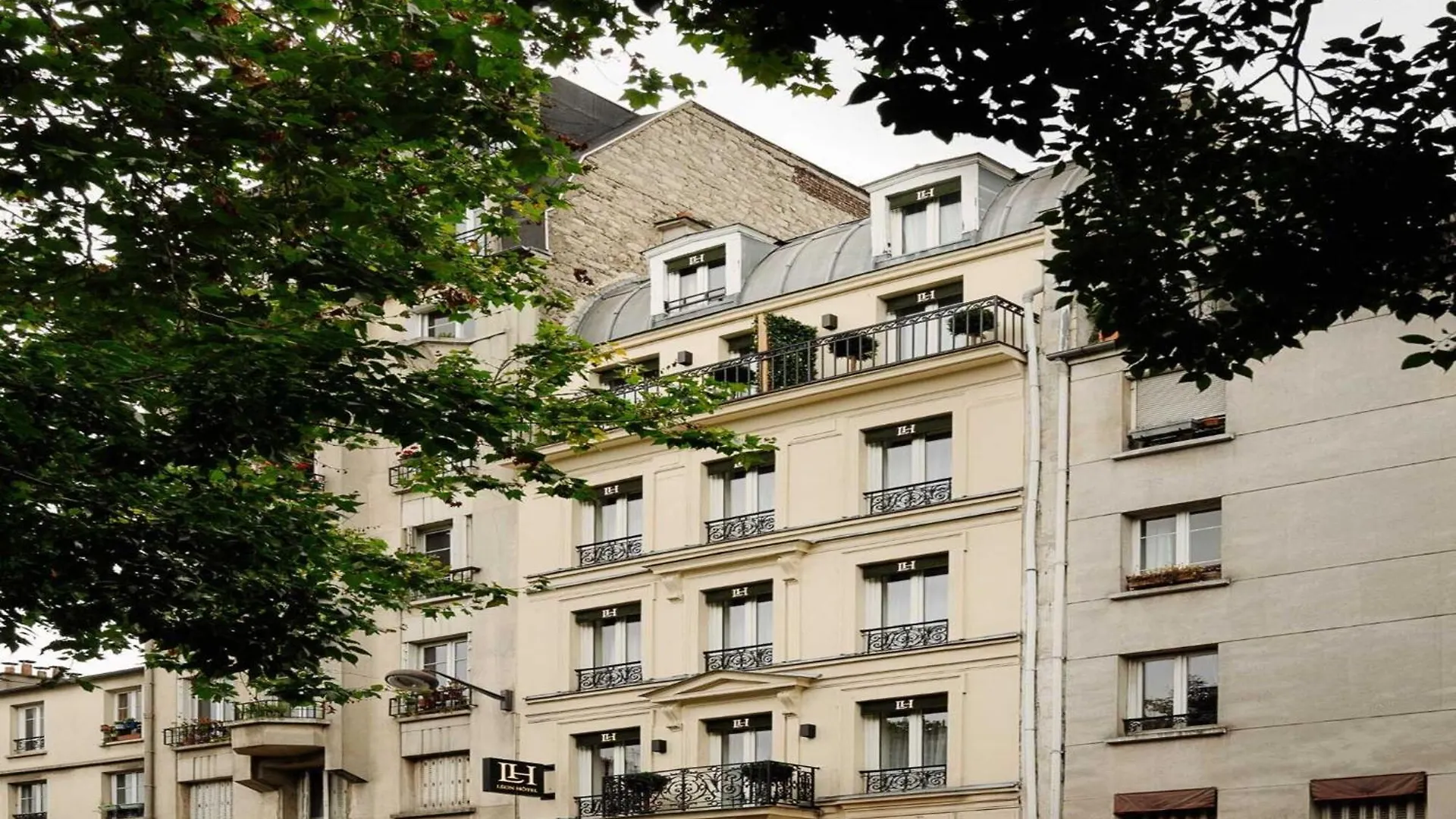 Apartment Leon Hotel-Pigalle Suite-01-Prm Paris